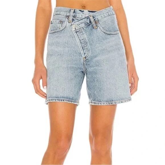 AGOLDE Criss Cross Denim Jean Short in Momentum 23